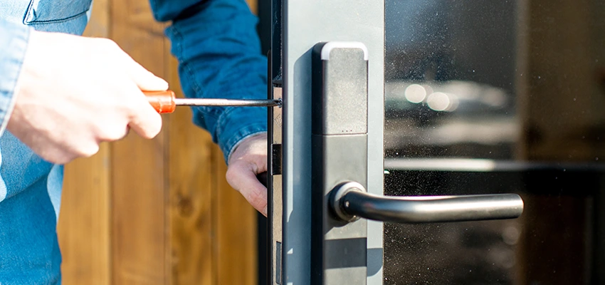Aluminium Door Lock Replacement in Thousand Oaks, California