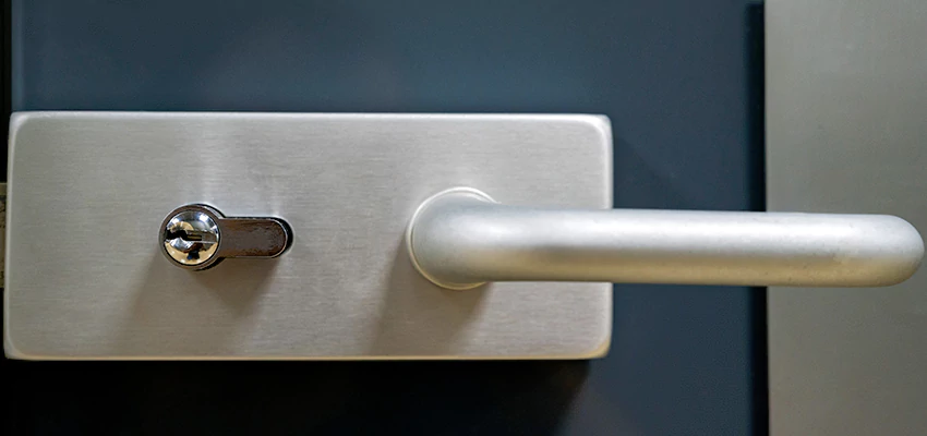 Change Patio Door Locks in Thousand Oaks, California