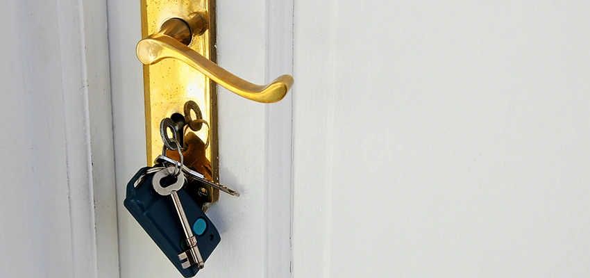 Broken Door Key Extraction in Thousand Oaks, CA