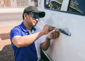 Car Locksmith in Thousand Oaks, CA